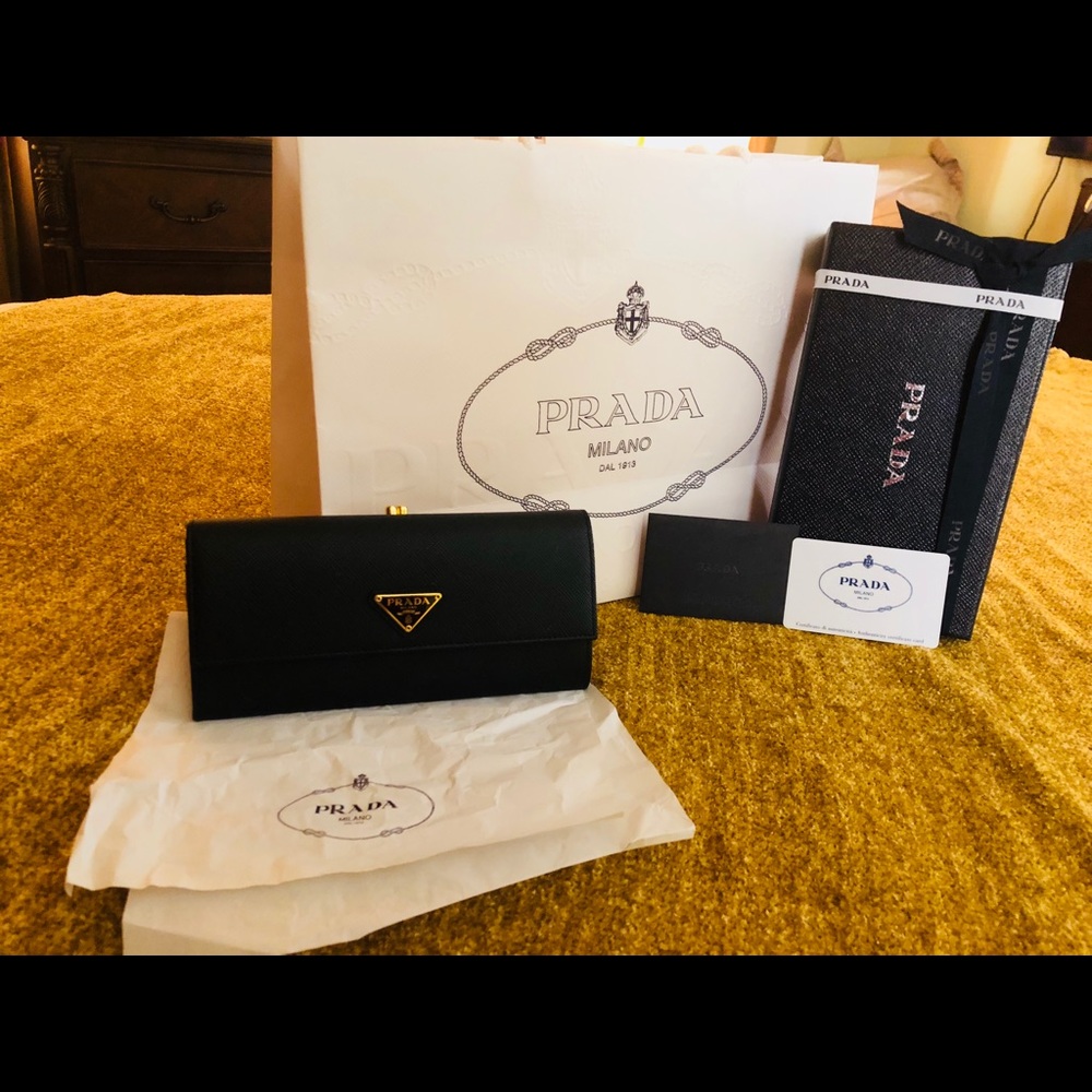 Authentic Prada saffiano triangle large wallet